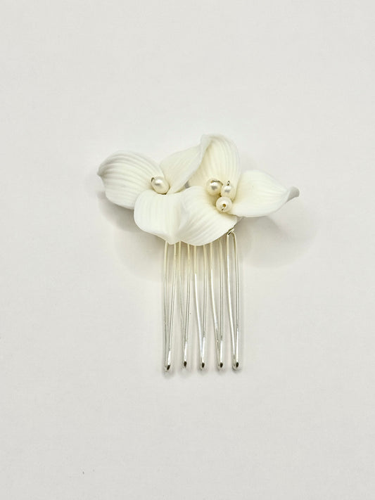 Liza Floral Freshwater Pearl Pin White Gold Set