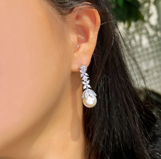 Mia Leaf Pearl Drop Earrings