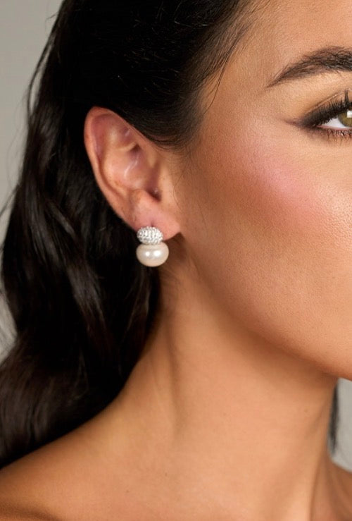 Sofia Oval Pearl Stud Earrings