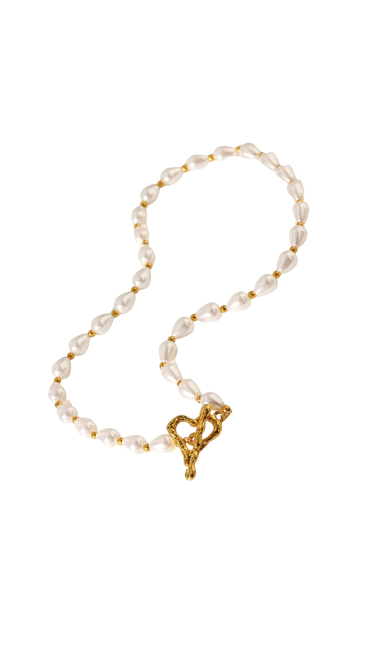Amelie Pearl Gold Heart Necklace